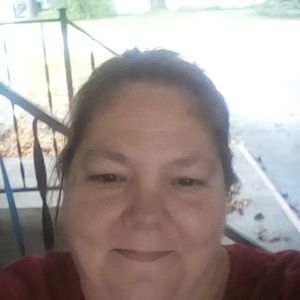 Meet your Posher, Stella